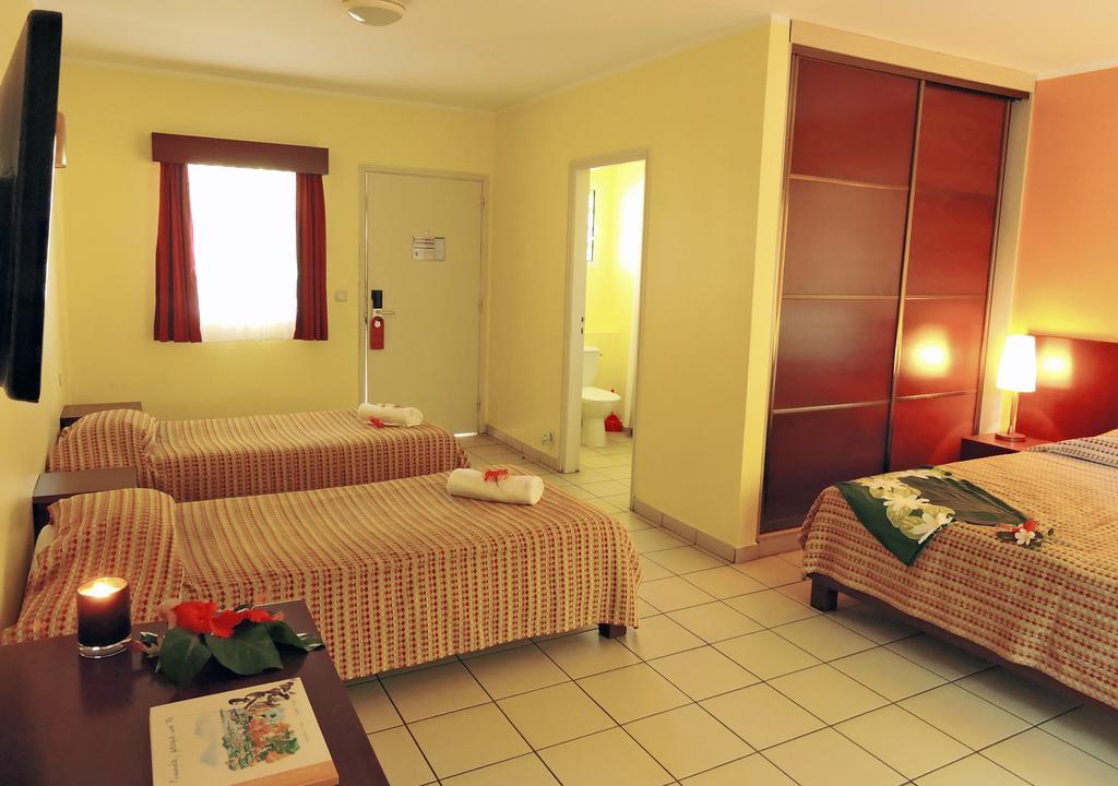 Koniambo Hotel Koné Kamer foto