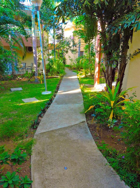 Koniambo Hotel Koné Buitenkant foto