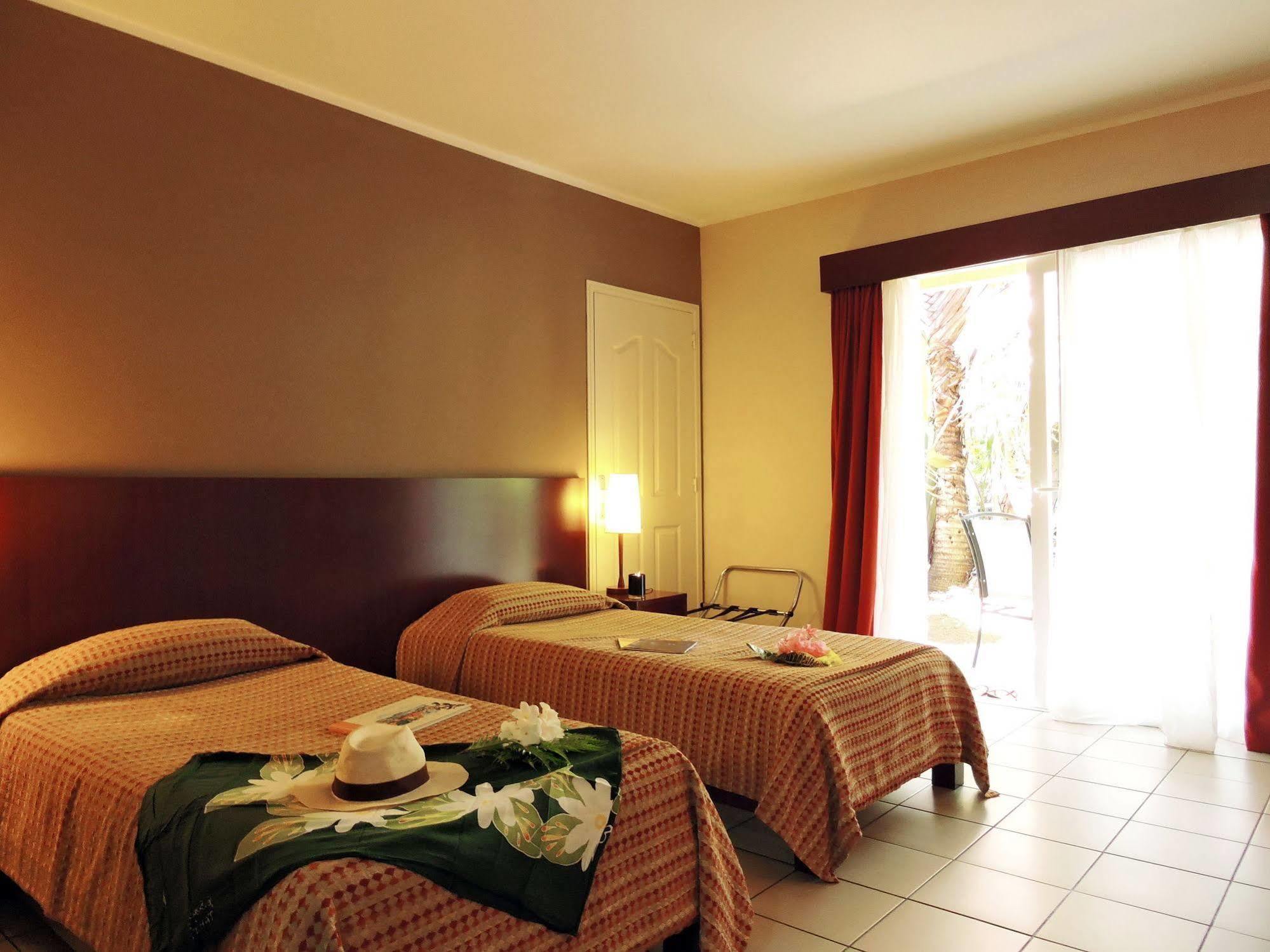 Koniambo Hotel Koné Buitenkant foto