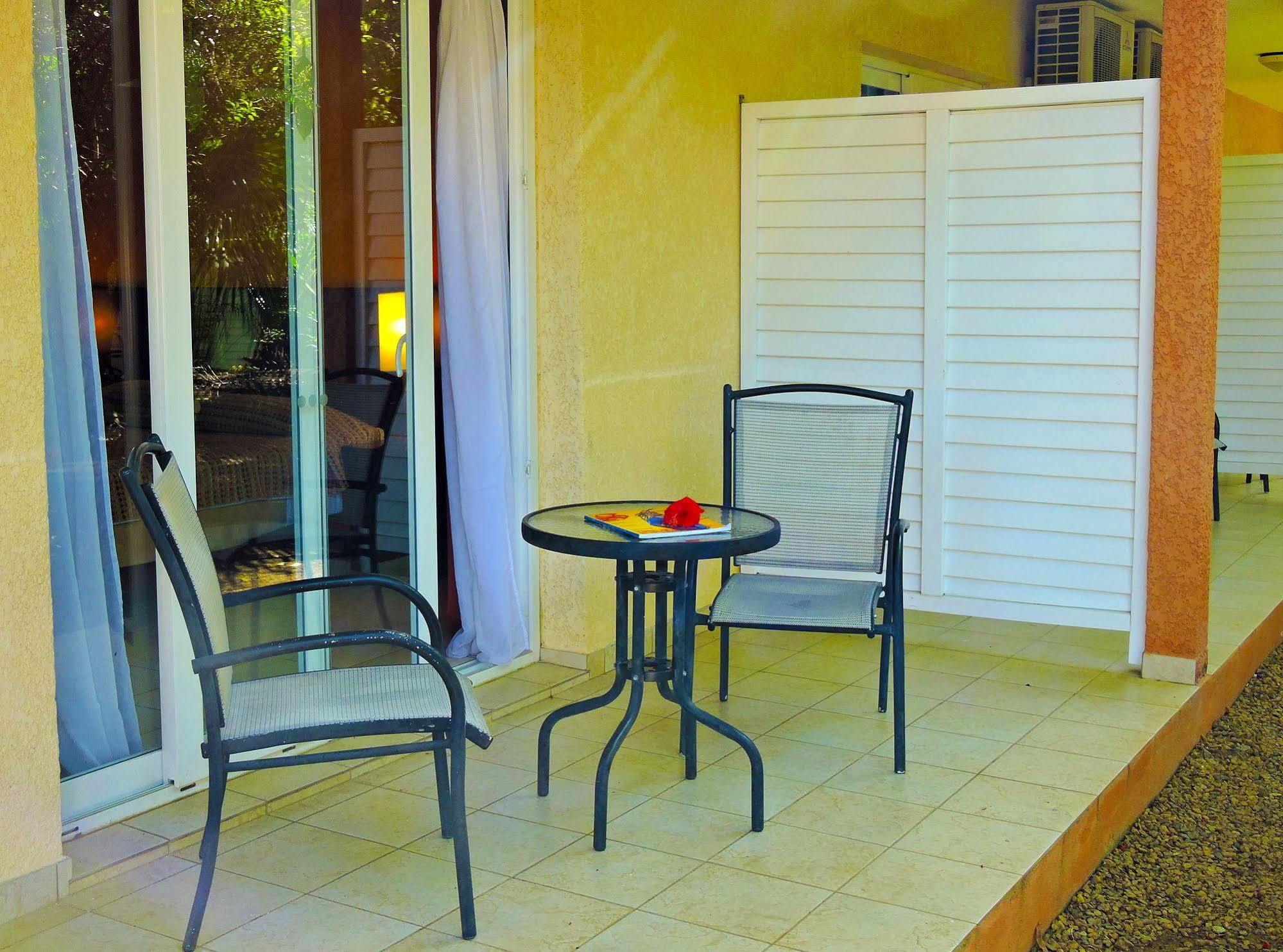Koniambo Hotel Koné Buitenkant foto