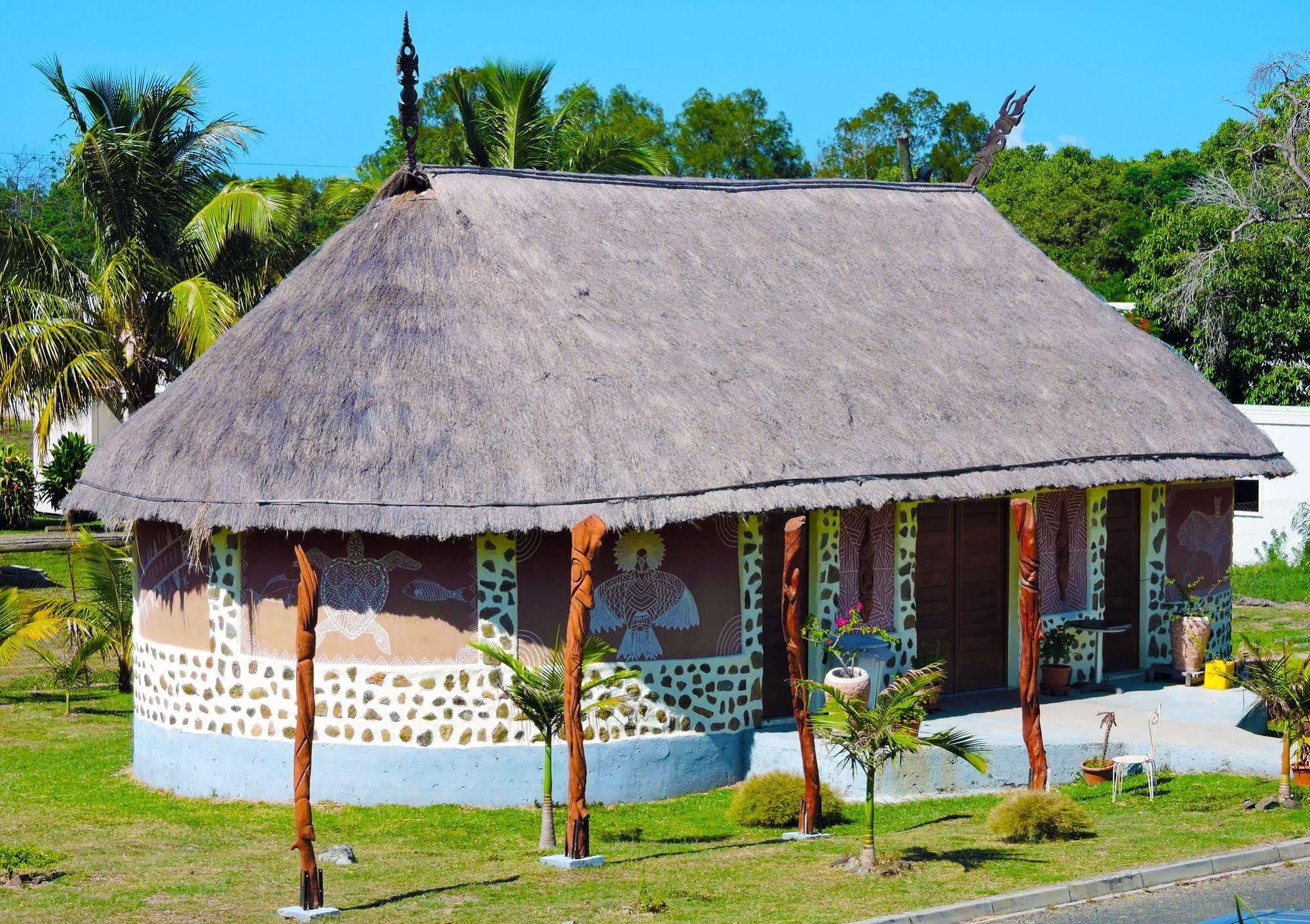 Koniambo Hotel Koné Buitenkant foto